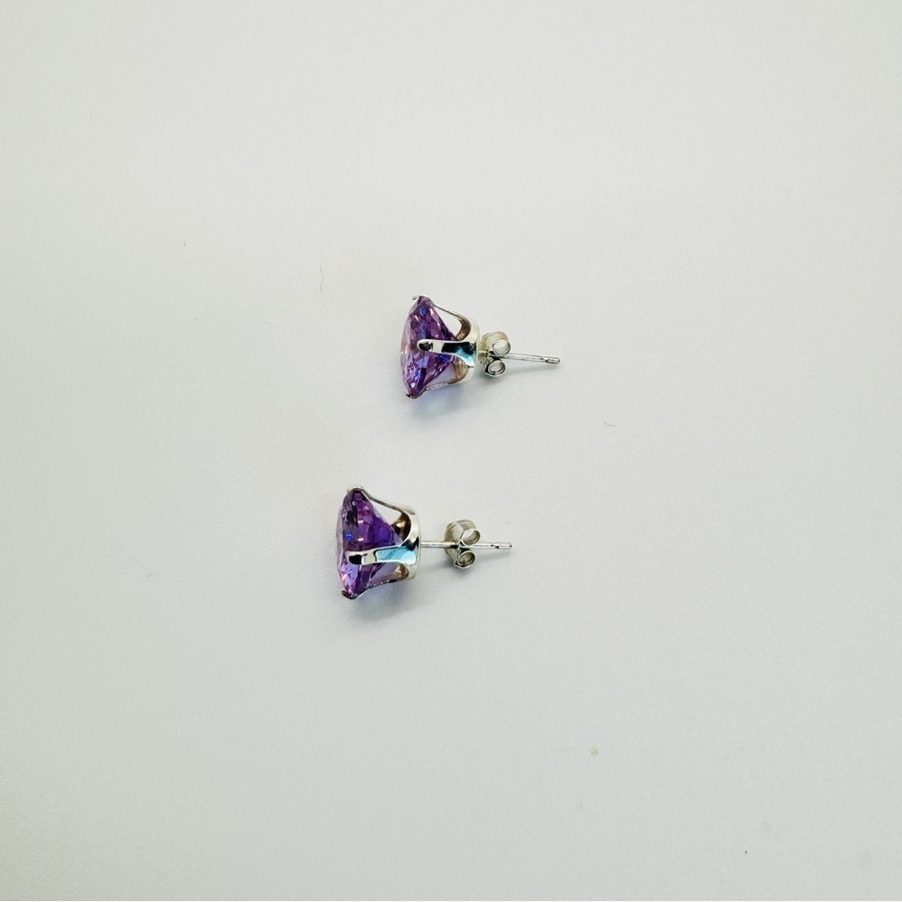 Brand New 10mm Lavender Round CZ Stud 925 Sterling Silver Earrings - Picture 2 of 5